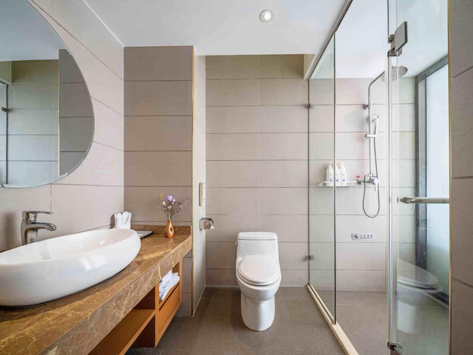 Bathroom 3, Lavande Hotel Shantou Chenghai Xiushuiyuan, Shantou