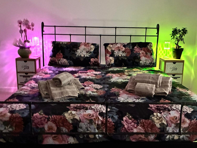 Bedroom 2, 33 Joy Dreams, Verona
