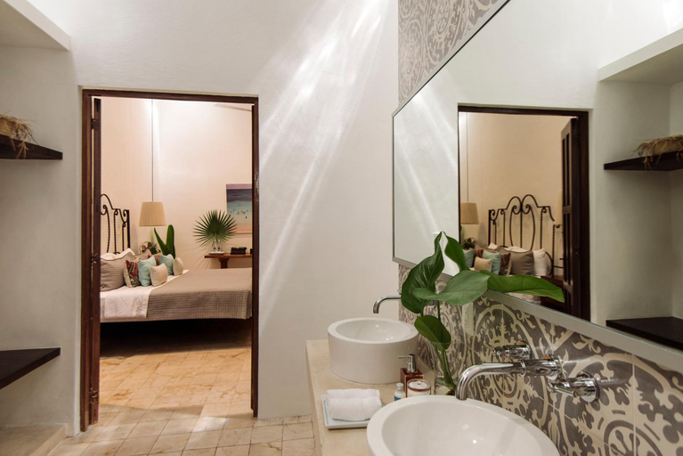 Bathroom 4, The Diplomat Boutique Hotel, Mérida
