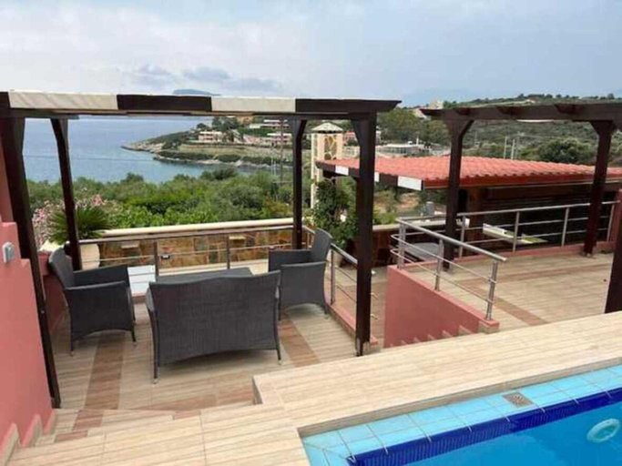 1, Villa Smaro with private pool, Crete