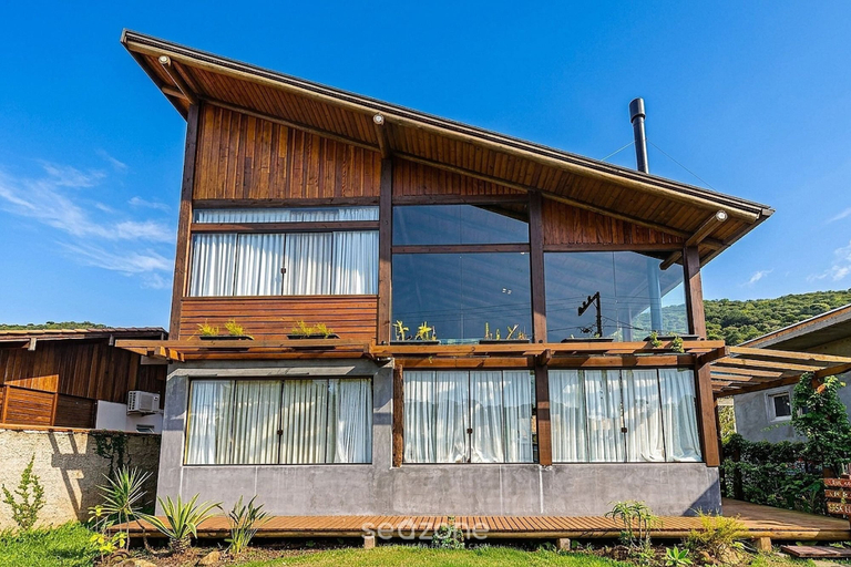 Primary image, 3BR Duplex w/ BBQ & Garage Near Beach Emb686, Bombinhas