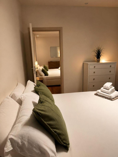 Bedroom 4, Villa Flavia, Bari
