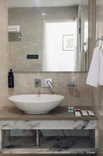 Bathroom 4, SERENEWOOD BY ZENVANA, Dehradun