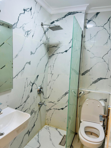 Bathroom 2, Porto apartments sea veiw, 'Ataqah