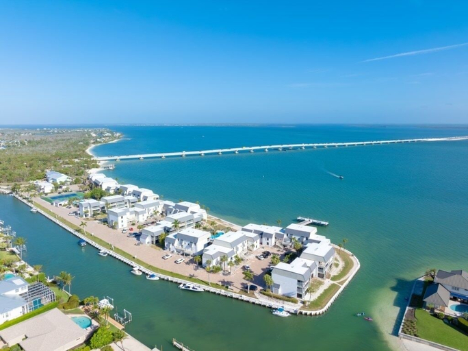 Aerial view 4, Mariner Pointe 1082 2 Bedroom Condo, Lee