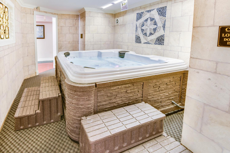 Bathroom 4, Plaza Suite Hotel Resort, Orleans