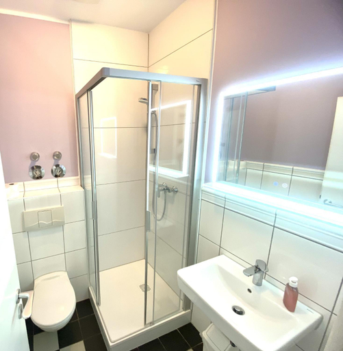 Bathroom 2, Ferienwohnungen im Hafen Pier1 am Cospudener See bei Leipzig, Leipzig