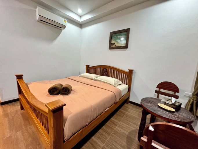 Room 5, Plueakmai Resort, K. Na Yai Am