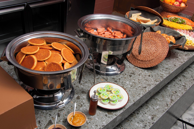 Breakfast buffet 4, Blues Suites Laureles, Medellín