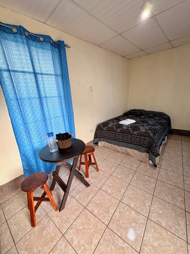 Room 3, Casa de Huéspedes Elizabeth, Antigua Guatemala