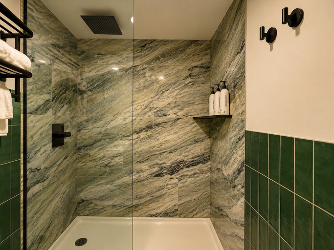 Bathroom 3, The Wesley Hotel, Coconino