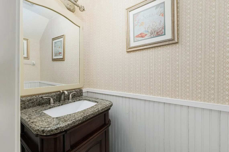 Bathroom 4, View Sea Place 11209 Family Friendly - Oceanfront Spacious 2 Bedroom, Saint Johns