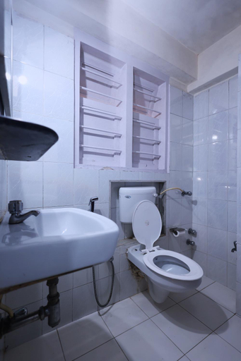 Bathroom 2, YWCA International Centre, Mumbai City
