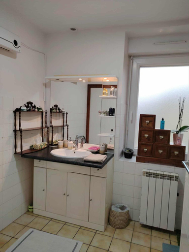 Bathroom, Chez Merlyn, Côtes-d'Armor