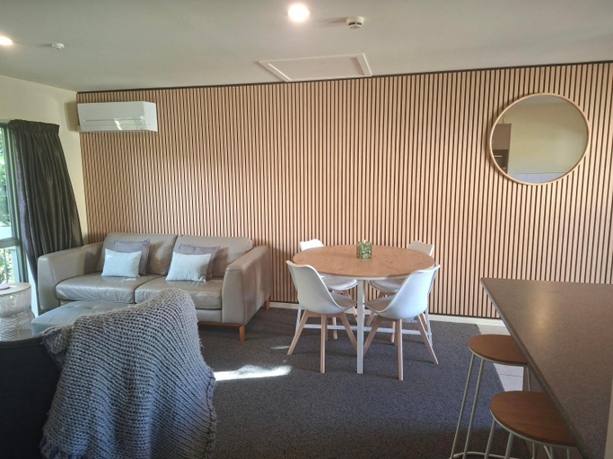 Food & Drinks 4, La Rochelle Motel, Christchurch