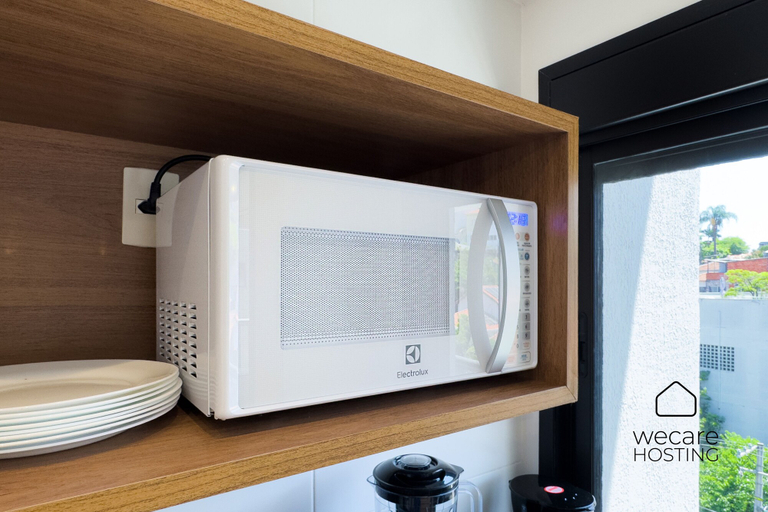 Microwave 5, Update Vila Madalena by Wecare Hosting, São Paulo