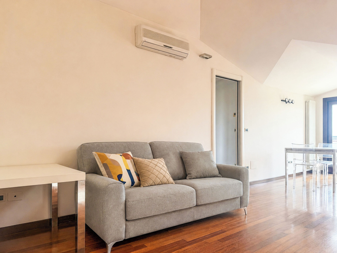 Living area 2, Appartamento vista Mare e Gran Sasso, Pescara