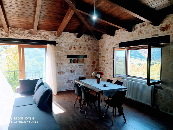 Others 4, Xanthippi's Traditional House in Pemonia, Crete
