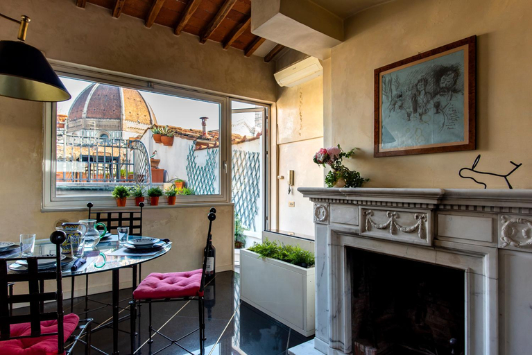 Food & Drinks, Borgo San Lorenzo 11, Florence