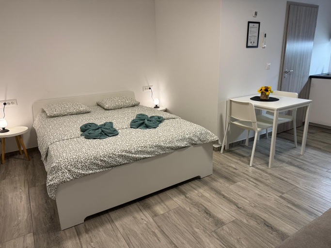 Bedroom, Green Oasis Garden, Šenčur