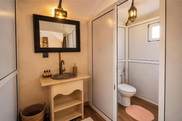 Bathroom 2, Moon Luxury Camp, Errachidia