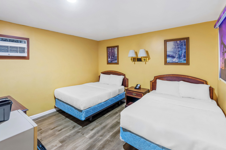 Bedroom 4, Rodeway Inn, Garza