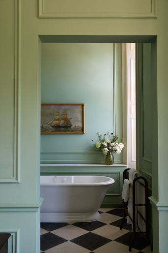 Bathroom 4, Dumbleton Hall, Gloucestershire