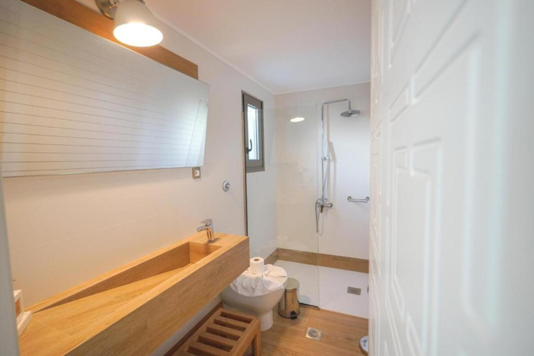 Bathroom 4, Flamingos Hotel, Crete