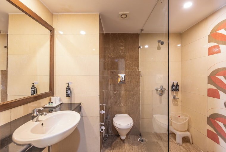 Bathroom 5, juSTa Riverside Resort - Srinagar, Garhwal