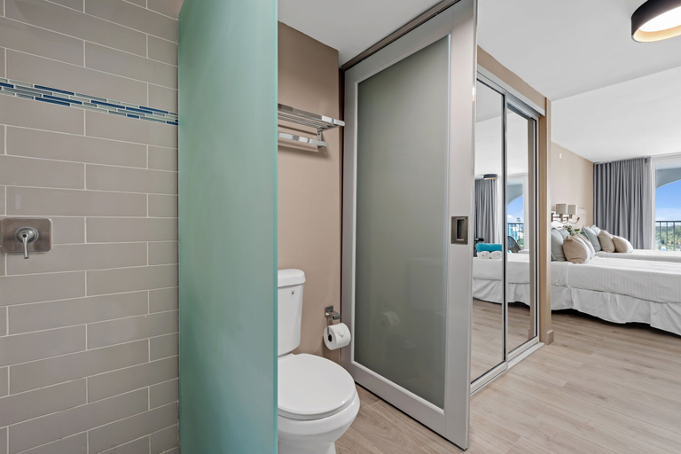 Bathroom 5, ESJ hosted by PMI