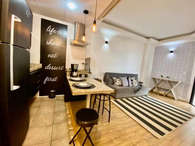 Living area 2, SHB Moderno e Sofisticado Frente a Praia, Santos