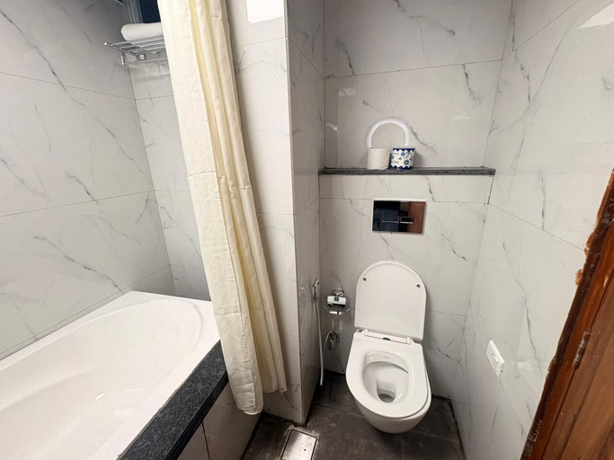 Bathroom, MIKADO PALACE, Gurgaon