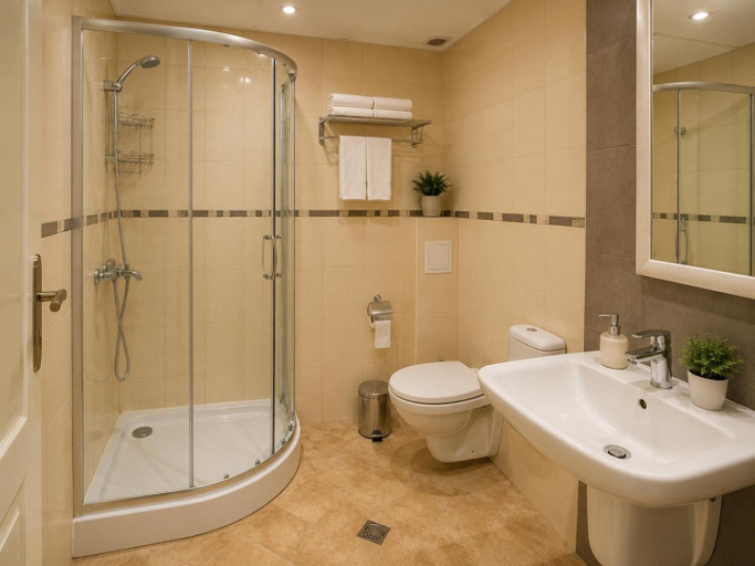 Bathroom 3, Hotel Topalovi, Nesebar