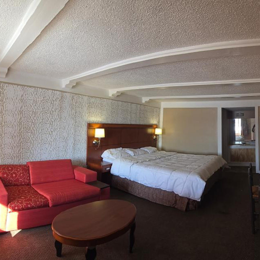 Others 5, Exceed Inn, Marion