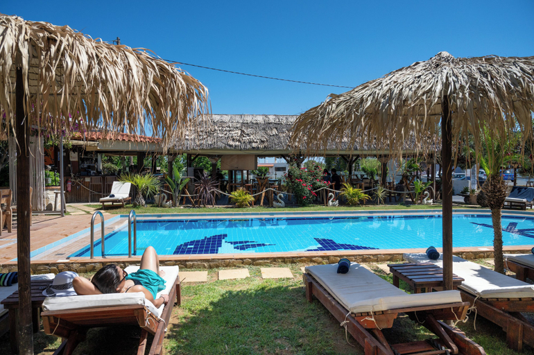 Sport & Beauty 5, Garden Blue By Greoudis, Crete
