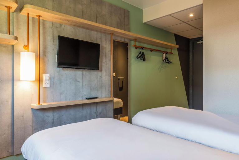 Bedroom 3, ibis budget Senlis, Oise