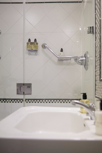 Bathroom 5, Grand Jersey Hotel & Spa