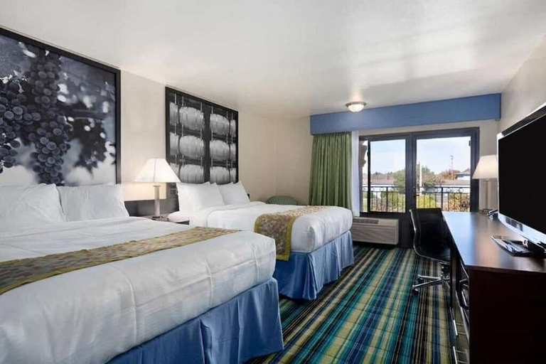 Bedroom 2, The Prime Suites, Vallejo and Napa Valley, Solano