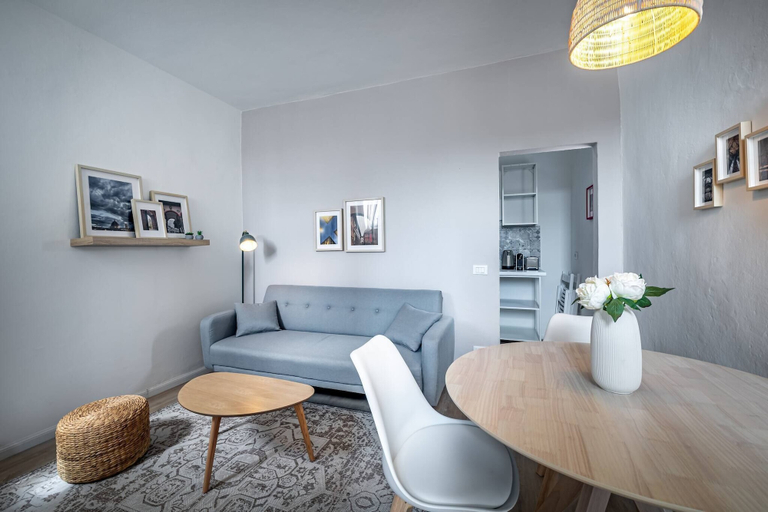 Living room 2, Ricasoli 61, Florence