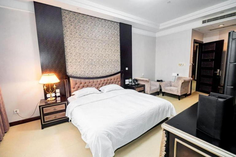 Bedroom 2, Qingdao Danube International Hotel, Qingdao