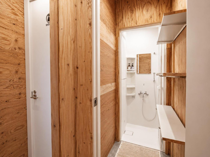 Bathroom 4, Ishigaki Guesthouse HIVE, Ishigaki