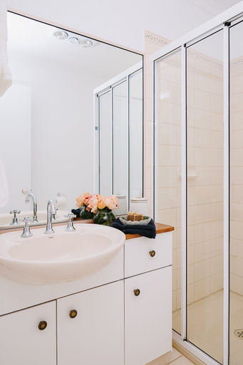 Bathroom, Suma Park Estate, Greater Geelong - Pt B