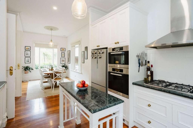 Private kitchen 4, 12 Cheverton LPlenty, Banyule - North