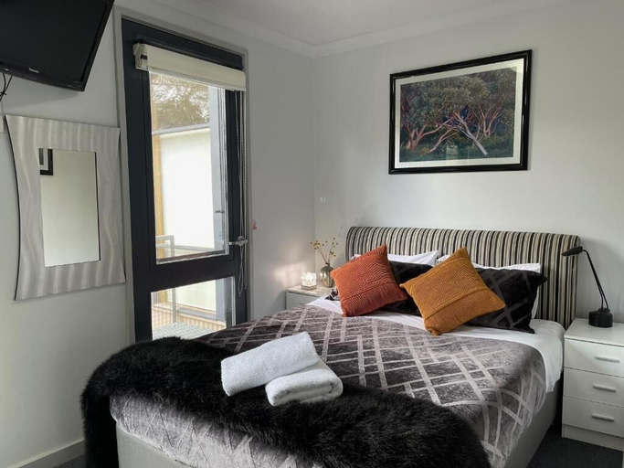 Room 3, Tanjil Creek Lodge, Mount Baw Baw Alpine Resort