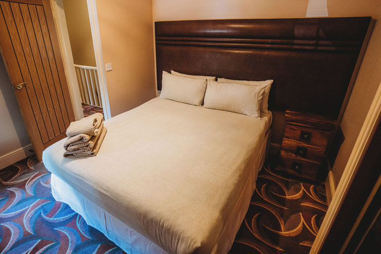 Room 4, Mount Pleasant Hotel Cottages, Doncaster
