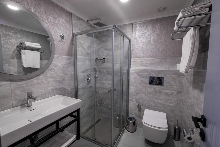 Bathroom 5, Avion Suite Hotel, Antalya