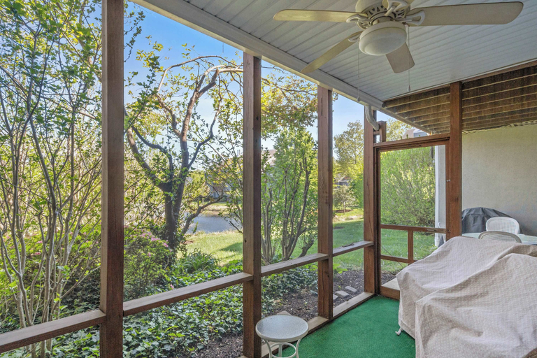 Property grounds 5, Eagle Way 2 - Access to Pools, Sussex