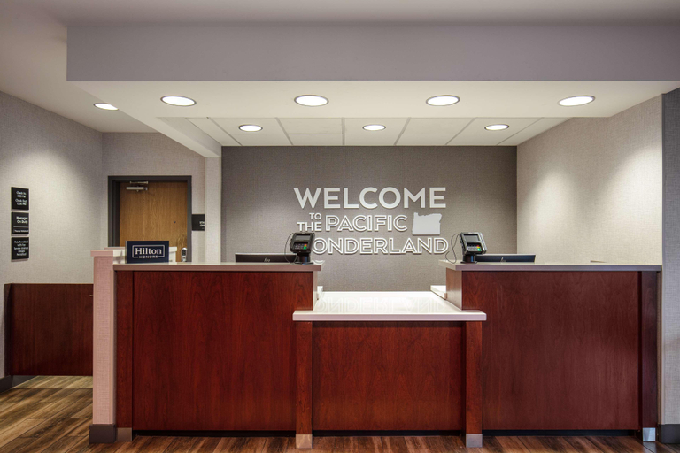 Public Area 2, Hampton Inn Medford, Jackson