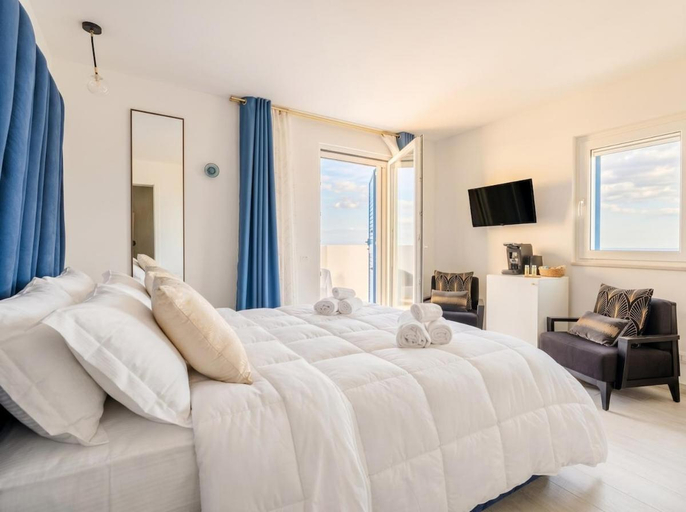 5, Altamarea - Sea view suites, Bari