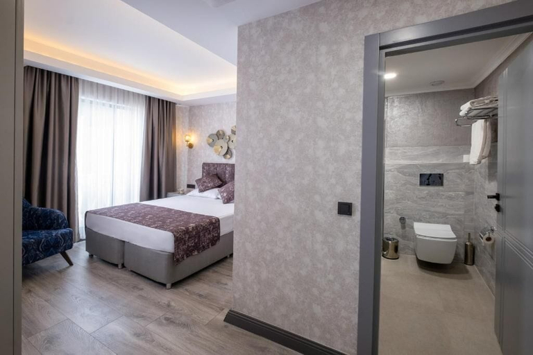 Bedroom 4, Avion Suite Hotel, Antalya